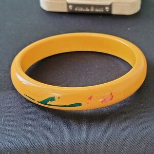 Vintage 1930s Butterscotch Bakelite Floral Bangle Bracelet Tested